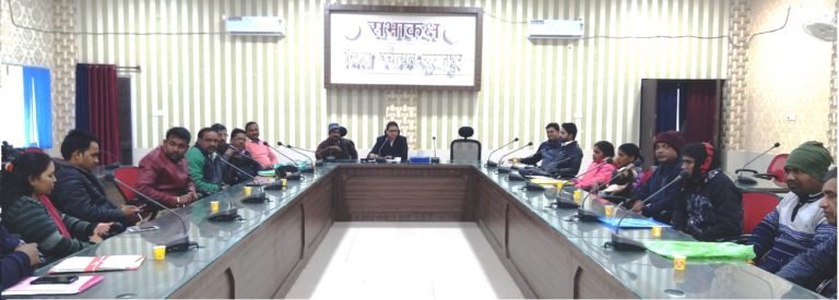 Meeting held of candidates under Surajpur urban body elections, in which instructions given for filing expenditure accounts within 30 days
