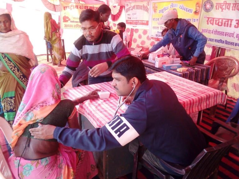 Camp organized by National Service Planning Unit, in which health and ophthalmology tests were done
