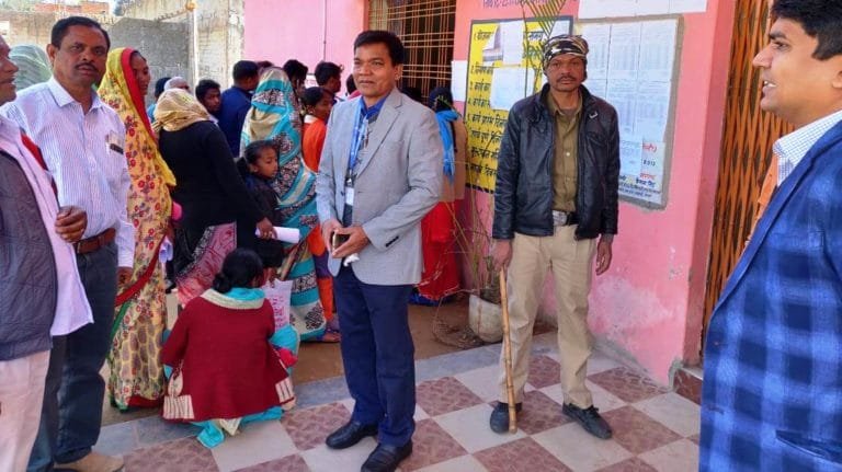 General observer Shri Packra reached Surajpur for three-tier panchayat elections